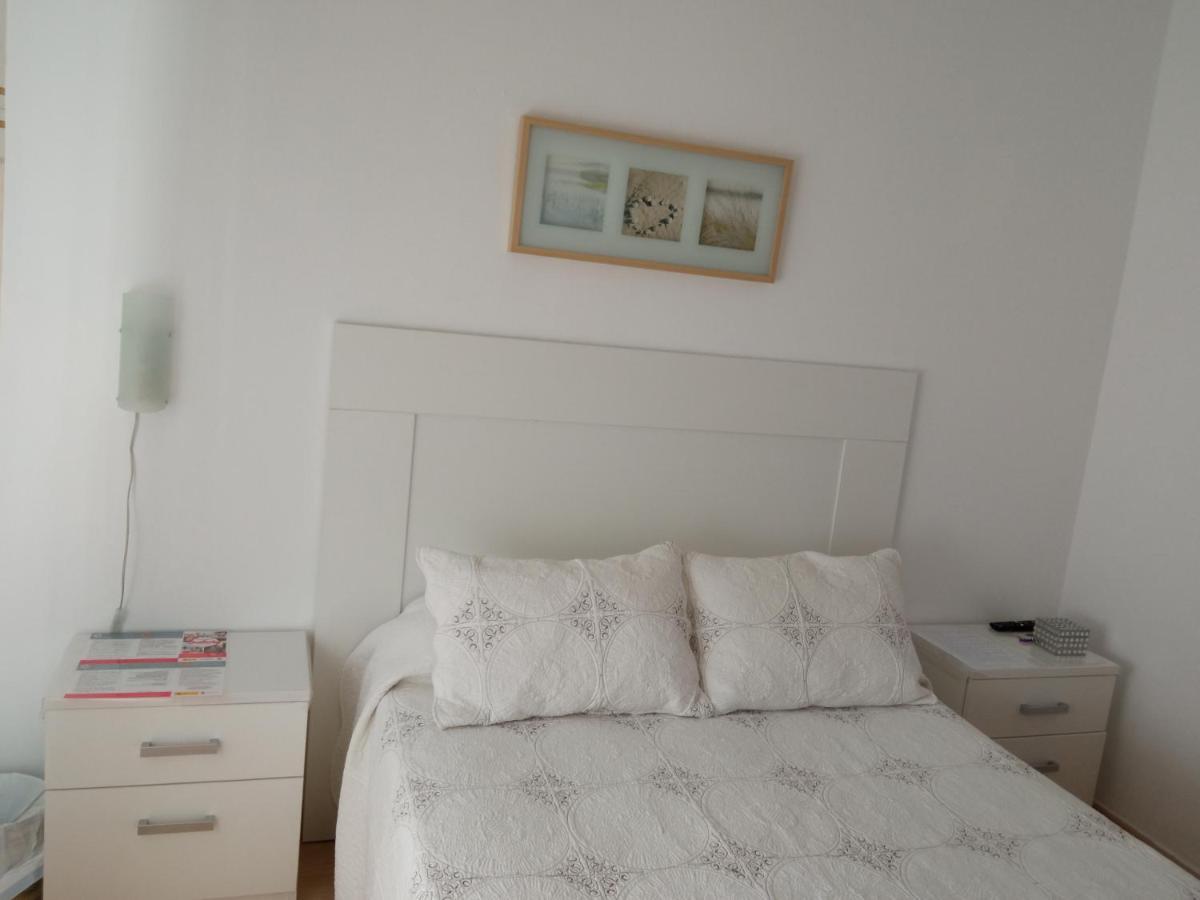Habitaciones Individuales En Apartamento Compartido Sevilla Buitenkant foto